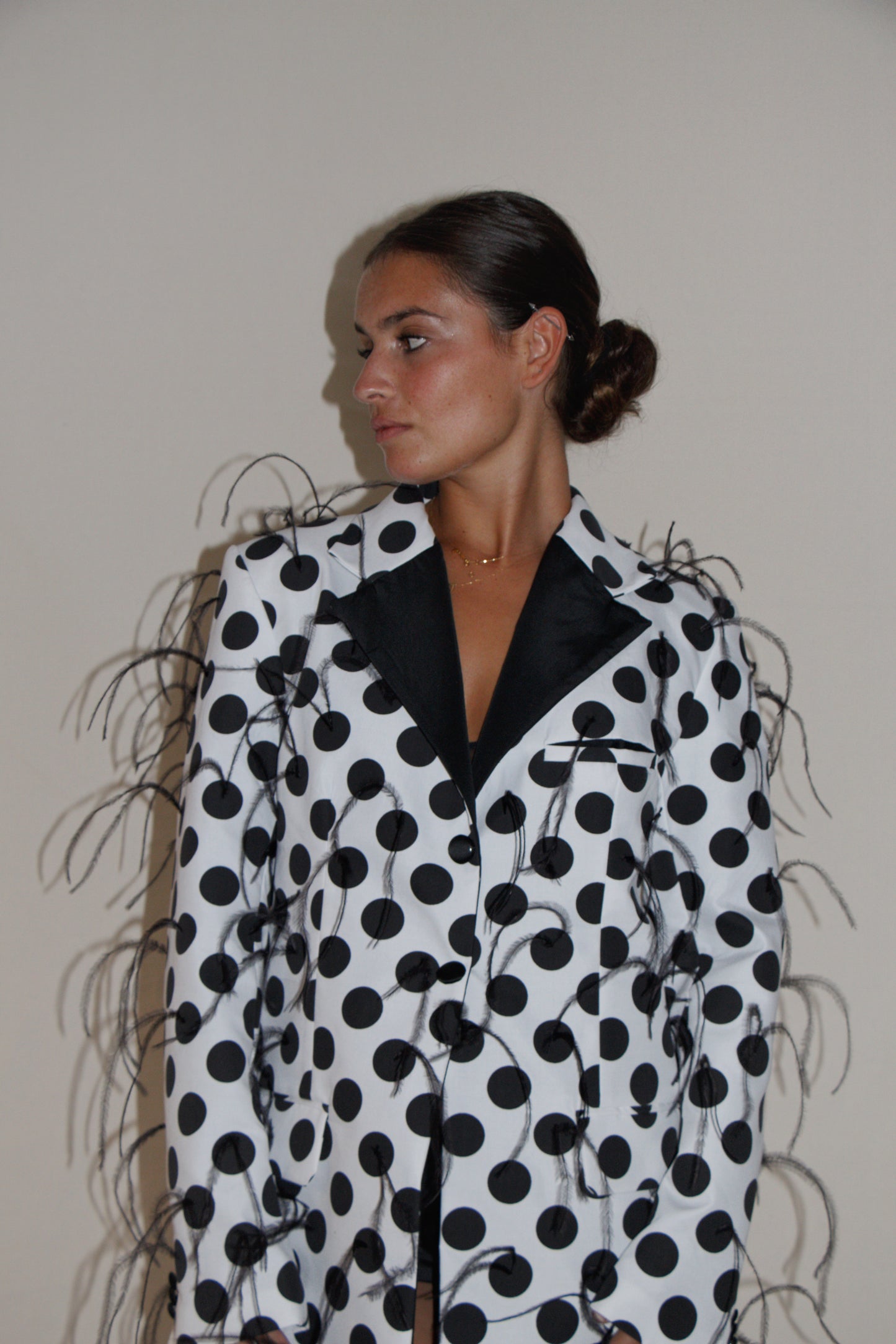 Chaqueta Maxi Lunar con Plumas